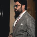 Maniesh Paul Instagram - Koi rokk ke dakhaave…jatt ne ni rukna!! Suit @bharat_reshma Pic @montypanesarphotography Shoes @brunexbareskin #mp #shoes #suit #style #me #fashion #life #blessed #gratitude