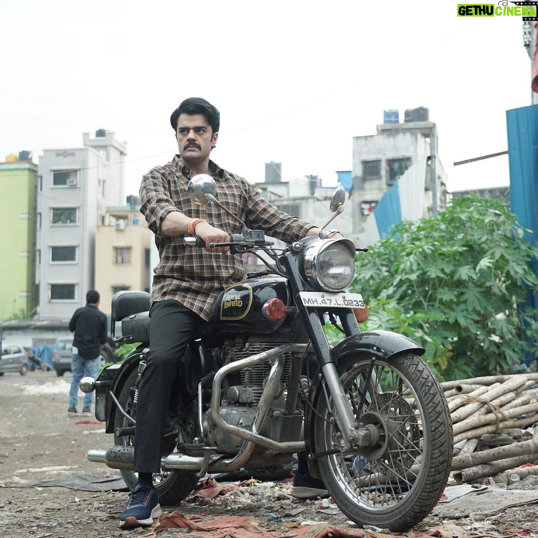 Maniesh Paul Instagram - Prince bhi mana raha hai #worldmotorcycleday #rafuchakkar