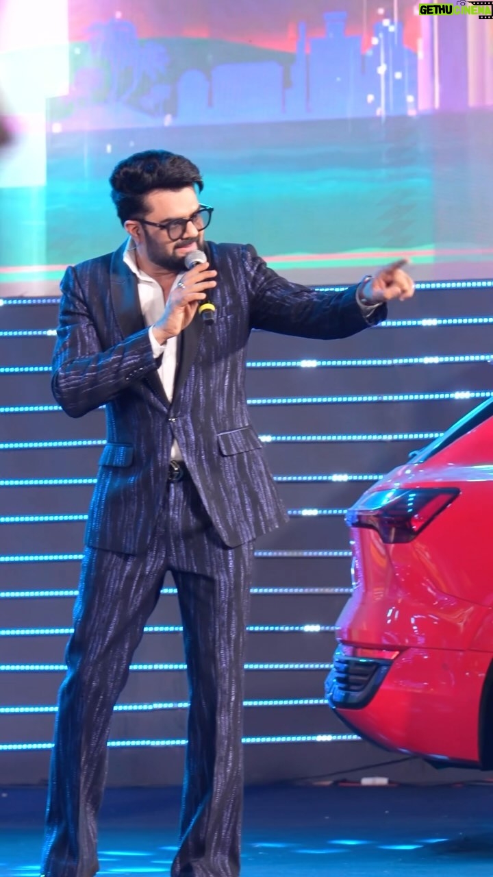 Maniesh Paul Instagram - Hosted the TOTM AWARDS! Fun nite!🧿 On to the next now! #mp #awards# host #show #stage