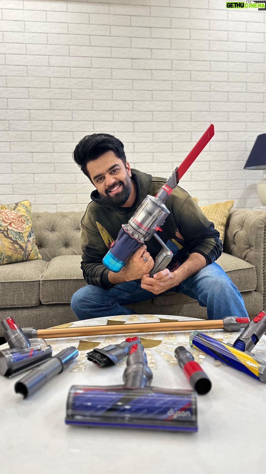 Maniesh Paul Instagram - Ho gayi safai… @dyson_india #DysonIndia#DysonHome#DysonV12#gifted
