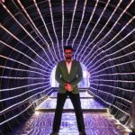 Maniesh Paul Instagram - Meri premika ke liye😜 Wearing @bharat_reshma Pic @montypanesarphotography #mp #style #green #fashion #shows