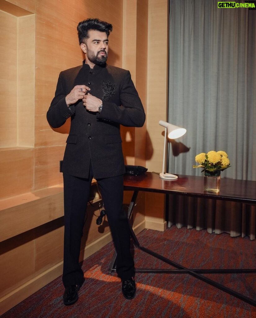 Maniesh Paul Instagram - Event ready! Outfit @bharat_reshma Pic @montypanesarphotography Shoes @faccefeliciofficial