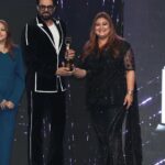 Maniesh Paul Instagram - Thank you @iconicgoldaward for the honour! Best actor Debut OTT for RAFUCHAKKAR! Thank you @gseamsak @arjunsbaran @kartiknishandar for the opportunity 🤗 Thanks to my director @ritams18 for making sure I was the character!!! Thank you @officialjiostudios and @tejkarran for showing the confidence in me! #mp #awards #ott #actorslife