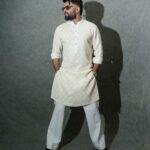 Maniesh Paul Instagram – Love ya Love ya love ya…
@diljitdosanjh paaji kamaal gaanaa🔥
Wearing @bharat_reshma 
Shoes
Pic @montypanesarphotography 
Shoes @faccefeliciofficial 
Glasses @turakhiaoptics 
#mp #trend #mood