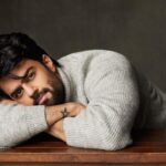 Maniesh Paul Instagram - Me…. just looking at you!that’s it! Pic @meeteshtaneja #mp #shoot #filmfare #movies #films #life #entertainment