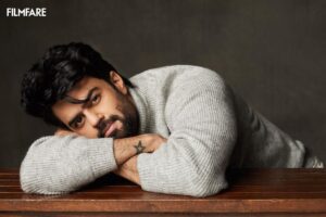 Maniesh Paul Instagram - Me…. just looking at you!that’s it!
Pic @meeteshtaneja 
#mp #shoot #filmfare #movies #films #life #entertainment