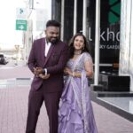 Manimegalai Instagram – Before Event photography turned out to be like pre wedding photography 😂😛 

Had grt show at Dubai With My Co- Anchor Hussain 😃 last eve for @dubaidarbarofl 🙌 Lovely audience. 

Anchors : Hussain & Manimegalai 🎤 
Makeup Sponsor : Manimegalai 💁‍♀️
Costume Sponsor : Hussain 🙋
Jewells : @new_ideas_fashions 
#dubai🇦🇪 #event #HussainManimegalai Dubai UAE