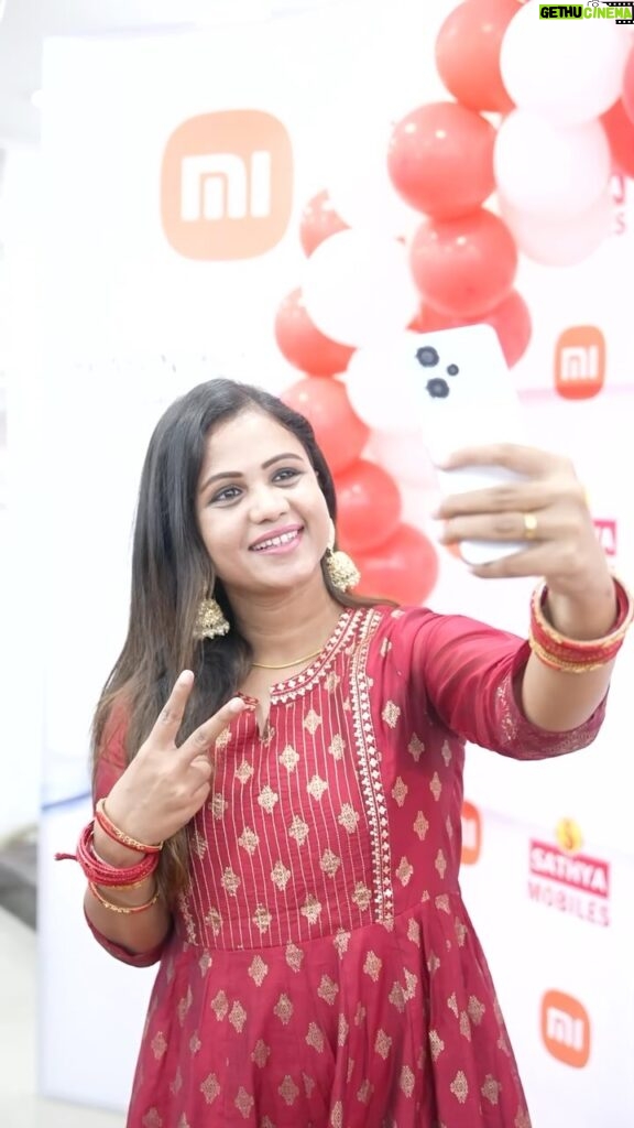 Manimegalai Instagram - The wait is over🥳 Thrilled to announce the launch of the Redmi 13 series by Xiaomi at Namma Sathya. I just the grabbed the best-selling phone ever! How about you? Don’t let the thrilling deals from Xiaomi slip through your fingers! Rush in and get yours now🔥 Digital PR @shoutout_campus #RedmiAdventures #XiaomiInYourHands #RedmiMarvels #XiaomiTechSavvy #sathya #sathyamobiles #Manimegalai