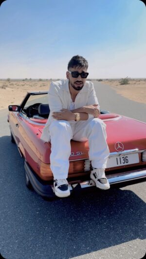 Maninder Buttar Instagram - Sara kuj kahe mera naam hi na lendi Bs….! 
#maninderbuttar