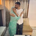 Maninder Buttar Instagram – Mummy 🤍