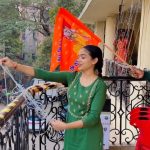 Manisha Rani Instagram - Kai salon ke intezar ke baad Kal hamare ram ji ki vaapasi ho rahi Ayodhya mein.. Pura hindustan uski khushiyan mana raha..infact puri duniya ke rambhakt ke liye Kal ka din bahot bada hai.. Itni khushi itni taiyariyan aisa Mahol aaj tak nahi dekha...Ayodhya ko aisa sajaya hai ki man kar raha ki Darshan ke liye kaash wahan hote..lekin koi baat nahi..ham sab apne apne gharon mein ya ham jahan bhi hai Kal ka din celebrate karenge.. I am sooo happy n excited for tomorrow..