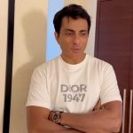 Manisha Rani Instagram - You are my inspiration, aapne mere lie itna kaha ye mere lie bahut Badi baat hai ..Thank you so much @sonu_sood sir, Ab apka aashirwaad bhi mil gaya😊 or ham chahenge ki Apke sath mil kar aur bhi logo ke chehre pe muskan laae😊Aur App jo karte hai ,Uska 10 % v agar hum kar liye toh mujhe laga ki Meri life Safal ho gayi !
