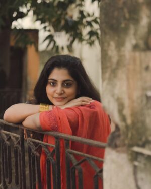 Manjima Mohan Instagram - 🧡❤️

Direction: @aadhavkannadhasan
Photography & editing: @gowtham__rajendran
Styling: @by_sarana
Saree: @suta_bombay
Makeup and hair : @hemalathahairandmakeup