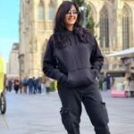 Manju Warrier Instagram - You lead many lives when you travel ❤️ #travel #austria #vienna #wintervibesineurope 📸 @bineeshchandra