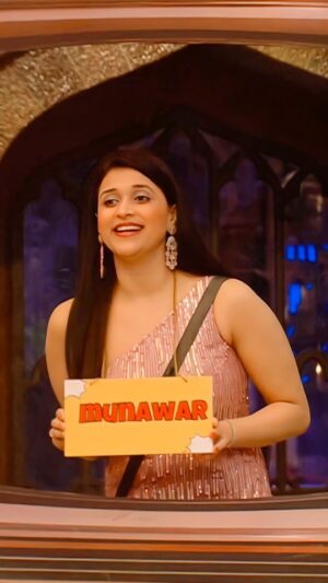 Mannara Instagram - 😉🤘

@colorstv @endemolshineind @beingsalmankhan 

#BB #BB17 #MannaraChopra #Mannara #SalmanKhan #Biggboss17 #BiggBoss #Igdaily #Reels