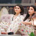 Mannara Instagram – This song is for my dear sister @mitalihandaofficial 💖 

#BB #bb17 #mannarachopra #biggboss17 #biggboss #twinning #newpic #explorepage✨ #mannara