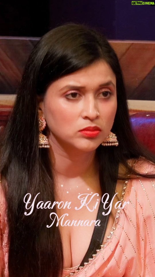 Mannara Instagram - Wo dosti hi kya jisme dost ke jane par aansu na aaye. 😔 Also guys thank you so much for Yaaron Ki Yar Mannara trend ❤️ Means a lot ❤️😭 Styled by @mitalihandaofficial Diamond emerald💍 @bmbjewelsofficial #BB #BB17 #BiggBoss17 #mannarachopra #mannara #IgReels #emotional #igindia
