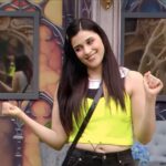 Mannara Instagram - Excited for tonight’s show 😘🥰 @memannara 💗🫶🏻 Styled by @mitalihandaofficial #mannarachopra #biggboss #bb #bb17 #newpic #biggbossunseen #colors #bigboss #igreels #weekendkavaar #cutegirlsonly #cute #igdaily India