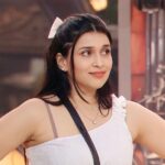 Mannara Instagram - Constant love for white 💗🫶 Styled by @mitalihandaofficial Outfit by @shop.bythebay #Bb #bb17 #boggboss17 #biggboss #mannarachopra #whiteessence #whiteaesthetic #loveforwhite