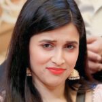 Mannara Instagram - Mainu suit suit karda ☺️ Styled by @mitalihandaofficial Diamond jewellery @bmbjewelsofficial #bb17 #colors #bb #weekendkavaar #anarkalisuits #loveforfashion #peachaesthetic #desifashion #suitstyle #jhumkilove #indianlook #ootd #BiggBoss17 #biggboss #biggbossnonstop