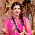 Mannara Instagram – When the #VIBE is of being a #punjaban 💗🫶🏻

🫶🏻🫶🏻🫶🏻🫶🏻

#vibe #punjabi #mannara #punjabisuits #biggboss #bb #bb17 #biggboss17  #biggbossupdates #biggbosslive #loveislove
