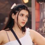 Mannara Instagram - Constant love for white 💗🫶 Styled by @mitalihandaofficial Outfit by @shop.bythebay #Bb #bb17 #boggboss17 #biggboss #mannarachopra #whiteessence #whiteaesthetic #loveforwhite