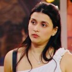 Mannara Instagram - Constant love for white 💗🫶 Styled by @mitalihandaofficial Outfit by @shop.bythebay #Bb #bb17 #boggboss17 #biggboss #mannarachopra #whiteessence #whiteaesthetic #loveforwhite
