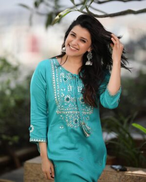 Mannara Instagram - “You are born to be real ,not to be perfect .” 
#mannarakitribe