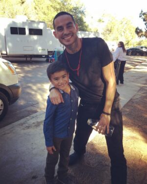 Manny Montana Instagram - Glad you guys got to meet my little man last week! @madydave is one of the best kids you’ll ever meet! So fun to work with and he can school you in all things Fortnite 👊🏽
New @nbcgoodgirls tonight at 10p on @nbc !!!
