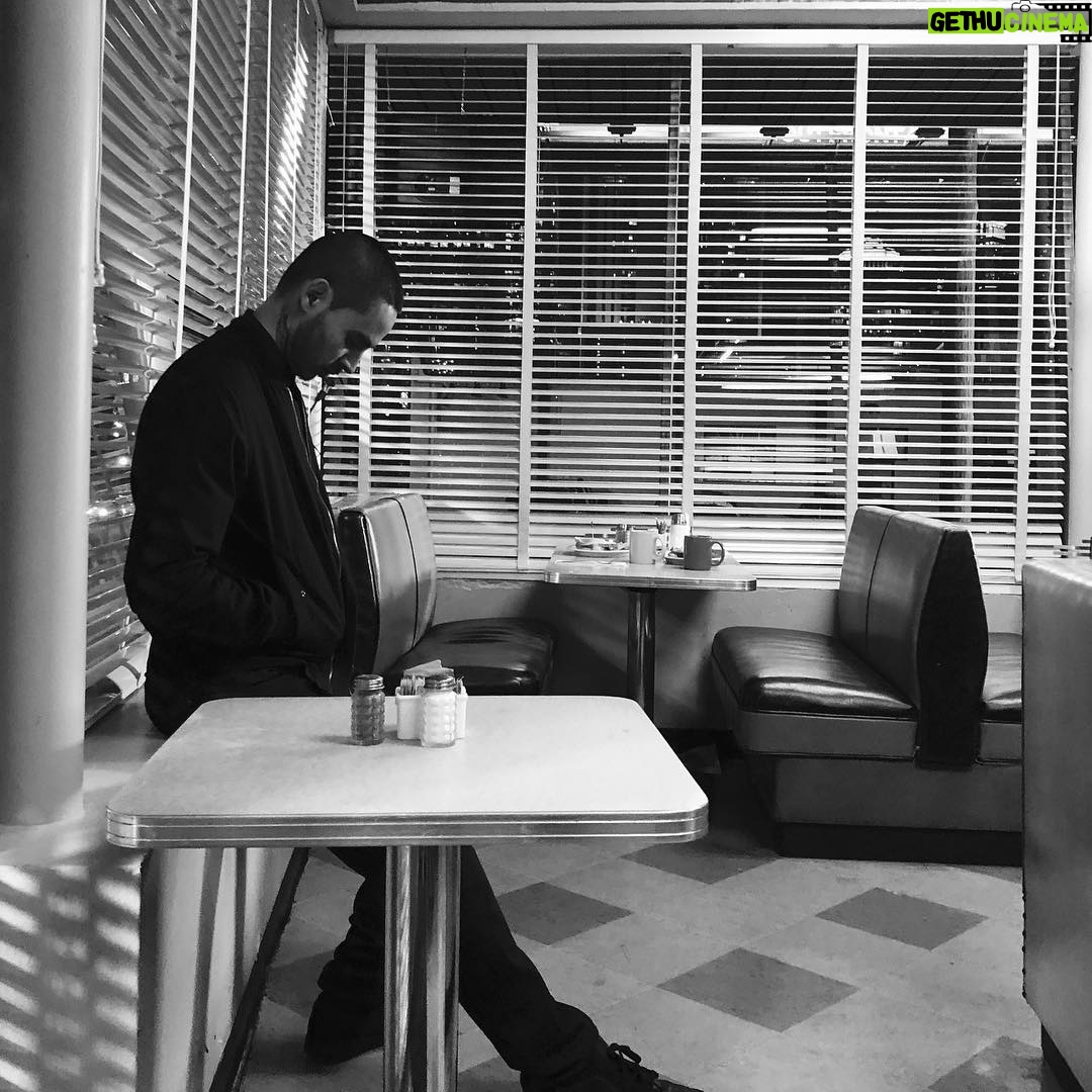 Manny Montana Instagram - @nbcgoodgirls season finale tonight!!! Get ready for this cliffhanger!! #goodgirls