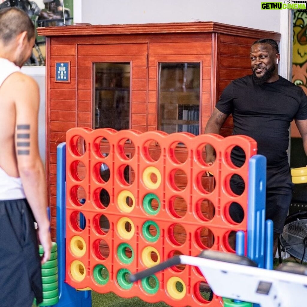 Manny Montana Instagram - I never knew there was skill in connect four till I got my ass whooped by @van105 3 games in a row 🤣🤣🤣