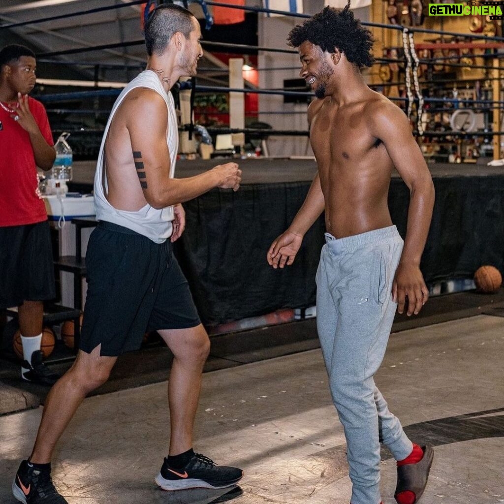 Manny Montana Instagram - And because I apparently love taking L’s 🤦🏽‍♂️ I took on the CHAMP @ashtonsylveh2o 🥊