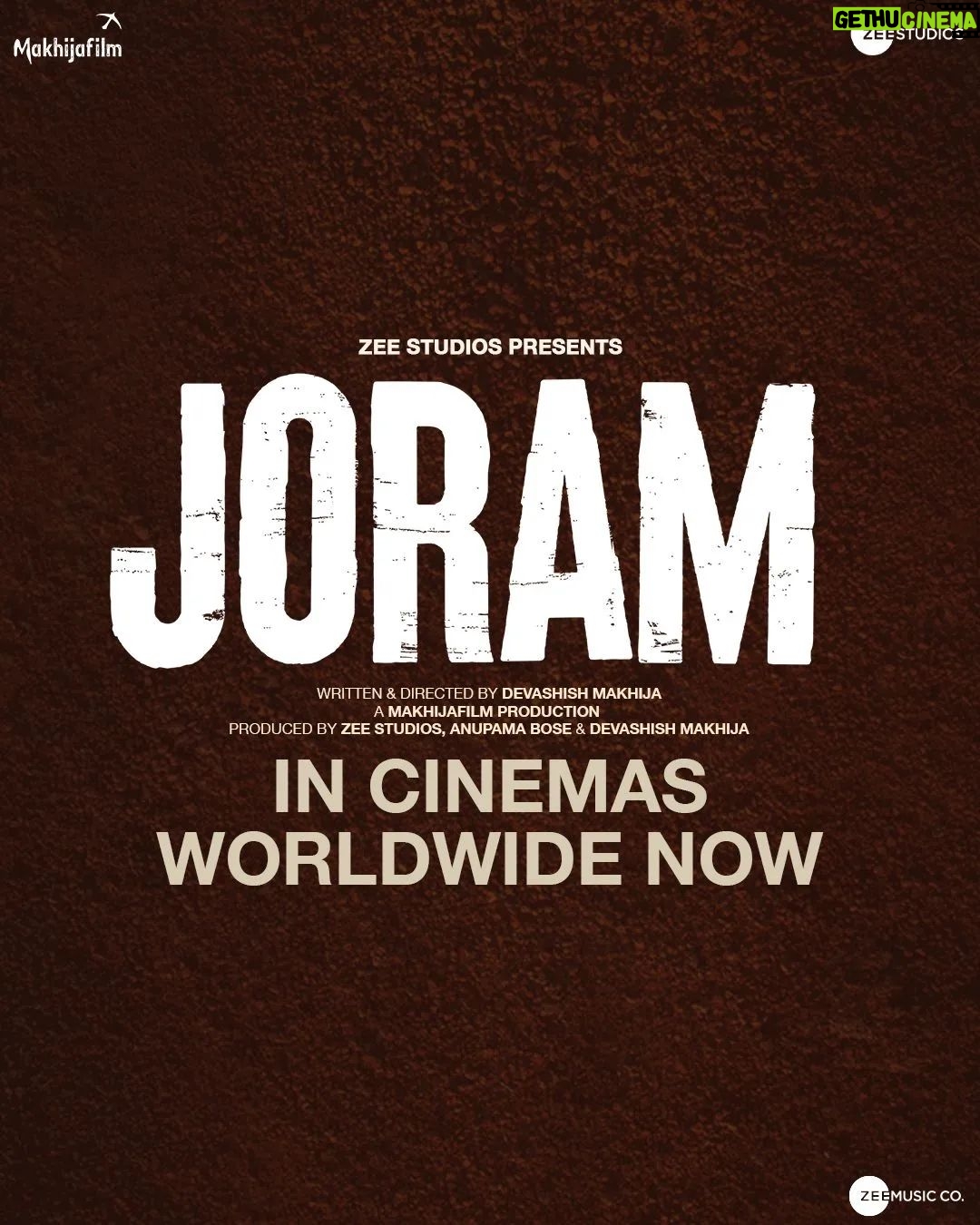 Manoj Bajpayee Instagram - Here are 5 solid reasons why you shouldn't miss Joram – from intense storytelling to a thrilling ride that keeps you on the edge! Book your tickets! (Link in bio) #Joram in cinemas worldwide now. @zeestudiosofficial @mohdzeeshanayyub @nakedindianfakir @village_at_makhijafilm @nowitsabhi @smitatambe @tannishtha_c @meghamathurhere @nimmyraphel @bose.anupama @deepaksimhal @piyushputy @avrobanerjee @mangeshdhakde @sidmeer @viraj_selot @ipankajbatra @joshi.ashvin @dhiman.karmakar @castingbay @ashimaavasthi @callmenabo @zeemusiccompany