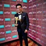 Manoj Bajpayee Instagram - Received the Best Actor (Original Film) award for two incredible films, #Gulmohar & #SirfEkBandaaKaafiHai at the #BollywoodHungamaOTTIndiaFest2023 (@realbollywoodhungama) ❤️ A huge shoutout to my co-stars, your talent were the essence of every scene. Forever grateful to the audience, for embracing our work and making all the efforts worthwhile.🙏🏽 A big thank you to the talented directors @rahulchittella (#Gulmohar) and @apoorvsinghkarki01 (#SirfEkBandaaKaafiHai). To our supportive & committed producers, production houses and the amazing teams behind the success of our films.