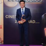 Manoj Bajpayee Instagram - #SirfEkBandaaKaafiHai - For the win, every Bandaa counted! Best Actor OTT & Best Film at the #ZeeCineAwards Immense gratitude for the love and support ❤️ @zeecineawards @zeestudiosofficial @zee5 @apoorvsinghkarki01 @vinod.bhanushali @suparnverma @bsl_films Coming with another adventure #BhaiyyaJi, poster to Dekha hi hoga? TEASER drops on 20TH MARCH. Outfit: @bharat_reshma Shoes: @Rossobrunelloofficial Styled by: @azcouture_official Assisted by: @akanshachaturvedighosh Watch: prdip_balaji