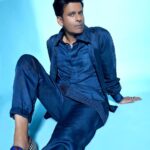 Manoj Bajpayee Instagram - Fighting the midweek blues with the shades of blue 💙 Fashion stylist : @krishkhatriofficial Assistant Stylist: @sakshi_sikaria Outift: @jatinmalikcouture Footwear: @banjaaran