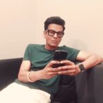 Manoj Bajpayee Instagram - The face I make when you haven't set a reminder for #KillerSoup 🤨 Reminder set Kiya?? PREMIERES TODAY AT 1:30PM on @netflix_in . #KillerSoupOnNetflix
