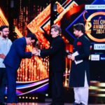 Manoj Bajpayee Instagram - #SirfEkBandaaKaafiHai - For the win, every Bandaa counted! Best Actor OTT & Best Film at the #ZeeCineAwards Immense gratitude for the love and support ❤️ @zeecineawards @zeestudiosofficial @zee5 @apoorvsinghkarki01 @vinod.bhanushali @suparnverma @bsl_films Coming with another adventure #BhaiyyaJi, poster to Dekha hi hoga? TEASER drops on 20TH MARCH. Outfit: @bharat_reshma Shoes: @Rossobrunelloofficial Styled by: @azcouture_official Assisted by: @akanshachaturvedighosh Watch: prdip_balaji