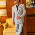 Manoj Bajpayee Instagram - दिल्ली के दिल में, एक पल! 💖 Outfit: @basicsandoffbeat Sunglasses: @voyageeyewear Footwear: @nicheshoeindia Styled by: @azcouture_official Assisted by: @labelblive