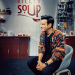Manoj Bajpayee Instagram – Soup Chronicles 🍲…1. That ‘Ready for Soup!’ excitement… 2. Anticipation at its peak 3. Soup, why you no here yet? 😠 4. Wait, is that soup I smell… or am I dreaming? 

#KillerSoup #KillerSoupOnNetflix
#KillerSoupOn11Jan @netflix_in

Jacket: @backalleybodega 
Glasses: @voyageeyewear
Styled by: @azcouture_official
Assisted by: @labelblive