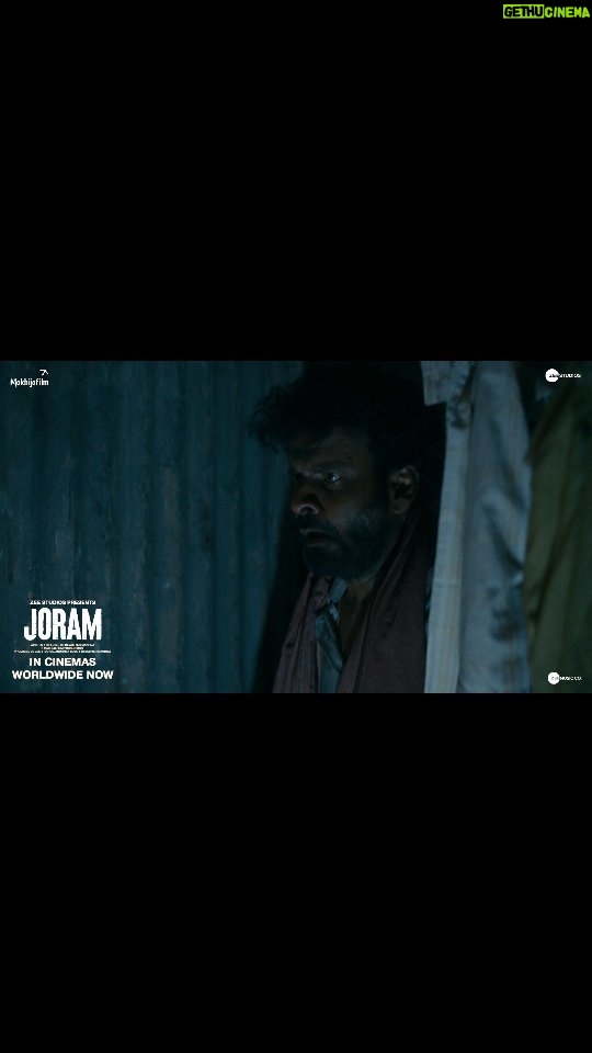 Manoj Bajpayee Instagram - Dasru’s past poses the biggest challenge for him. Book your tickets! (Link in bio) #Joram in cinemas worldwide now. @zeestudiosofficial @mohdzeeshanayyub @nakedindianfakir @village_at_makhijafilm @nowitsabhi @smitatambe @tannishtha_c @meghamathurhere @nimmyraphel @bose.anupama @deepaksimhal @piyushputy @avrobanerjee @mangeshdhakde @sidmeer @viraj_selot @ipankajbatra @joshi.ashvin @dhiman.karmakar @castingbay @ashimaavasthi @callmenabo @zeemusiccompany
