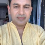 Manoj Muntashir Instagram - देश पहले! 🇮🇳💝 #purpose #réel #trendingreels #mainatalhoon #tiranga #deshpehle #india #bharat #jomerinasnasmeinhai #maamatrubhumiaurmohabbat #manojmuntashirlive #manojmuntashir #mmm #manojmuntashirshukla