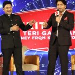 Manoj Muntashir Instagram - जो अख़बारों में नहीं छपते, टीवी पर नहीं दिखते, देश के उन रियल हीरोज़ को @zeenews ने एक सितारों भरी शाम में सम्मानित किया. इस इवेंट को होस्ट करना, एक यादगार अनुभव रहा! @kanganaranaut @rajkumarraofficial @ankittiwari #purpose #zeenews #mmm #jomerinasnasmeinhai #maamatrubhumiaurmohabbat #manojmuntashir