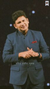 Manoj Muntashir Instagram - ये आपको सुनना चाहिये! #purpose #purposeoflife #reels #relationships #manojmuntashir #maamatrubhumiaurmohabbat #manojmuntashirshukla
