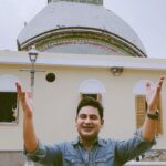 Manoj Muntashir Instagram - हे कालरात्रि, हे कल्याणी तेरा जोड़ धरा पर कोई नहीं, मेरी माँ के बराबर कोई नहीं! #kalimatamandir #kolkata #navratrispecial #navratri #merimaakebarabarkoinahi #manojmuntashir #manojmuntashirshukla