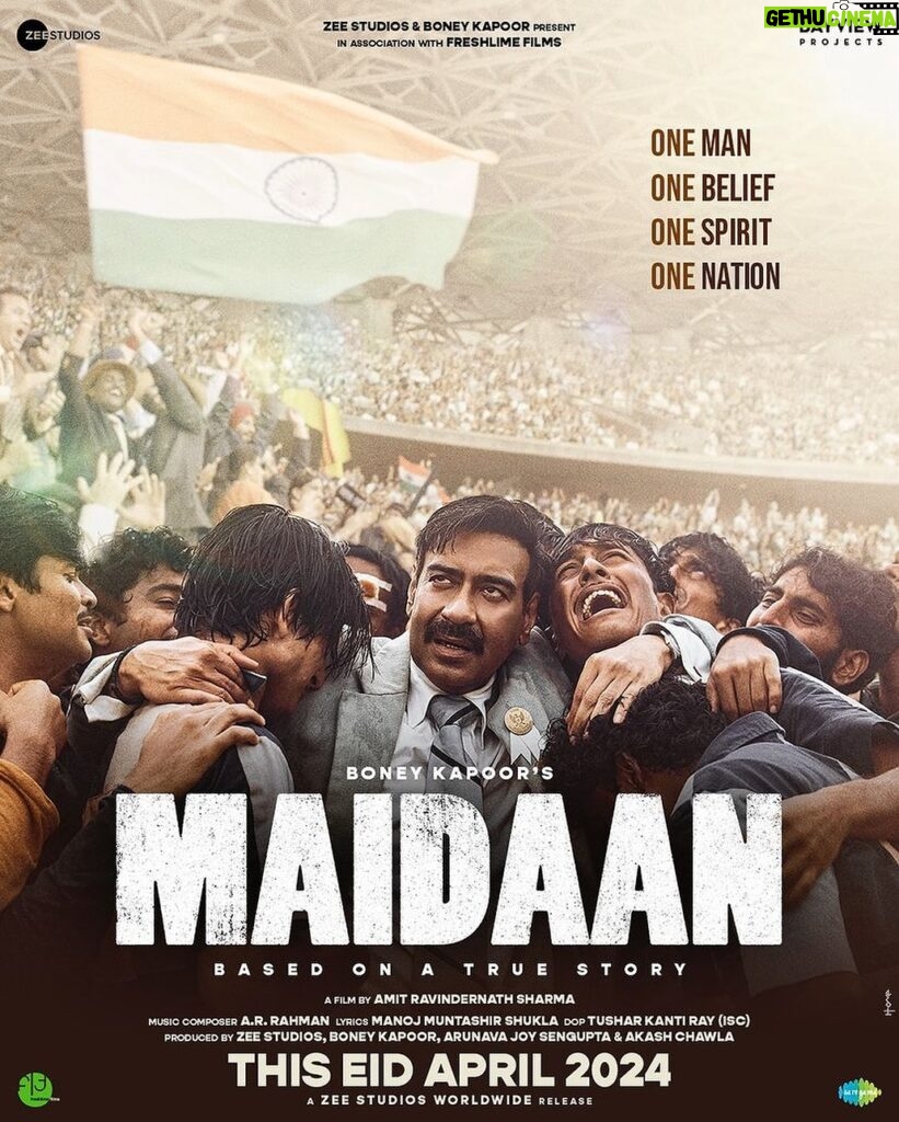 Manoj Muntashir Instagram - मैदानों में धूम न कम हो, जाते हैं हम जाने दो! #maidaan #upcomingfilm #indianfootball #manojmuntashir #manojmuntashirshukla
