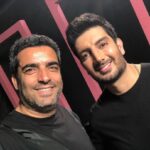 Manouchehr Hadi Instagram - ❤️ تولدت مبارک فرزاد عزیز. نیوکمپ دومین همکاری من با فرزاد بعد از پروژه عاشقانه اس ممنون از حضورت و ممنون که در نیوکمپ به نقش شهاب جان و روح بخشیدی. بمونی برامون رفیق.🌹🌹🌹