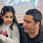 Manouchehr Hadi Instagram - ❤️ ممنون دختر زیبای پیدر برای تبریک روز پدر. و تبریک به همه پدران سرزمینم ایران و مادرانی که برای فرزندانشان در نبود پدر، پدری کردند