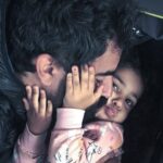 Manouchehr Hadi Instagram - ❤️ هیچ چیز غیر ممکن نیست. هیچ محدودیتی وجود ندارد. همه چیز انرژی است. از هر کسی انرژی میگیرید، او نشانه وجود خداست. باید یاد بگیریم از انرژی‌ها به درستی بهره ببریم. خانواده و عزیزان شما بهترین انرژی‌ها هستند پس تا هستند قدر بدانیم وجود پر برکتشان را. سلامت باشین. 💐🌹🌺❤️