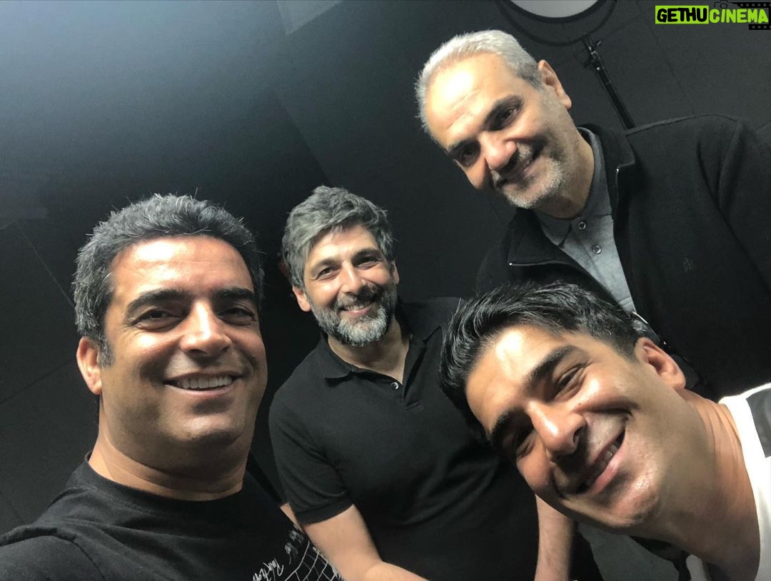 Manouchehr Hadi Instagram - جواد خیابانی عزیز همراه با حمید گودرزی / یوسف تیموری / بابک کایدان استودیو ضبط نریشن های نیوکمپ ممنون جناب خیابانی عزیز از لطف و همکاری بی نظیرتون